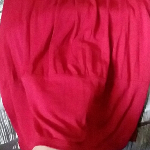 Beautiful Cold Shoulder Top - Picture 4 of 4